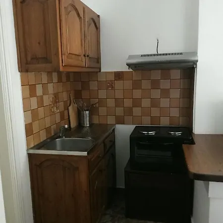 Kalamionas & *