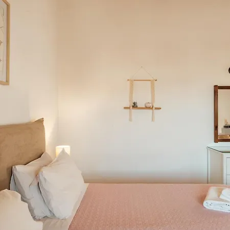 Kalamionas Studios & شقة *