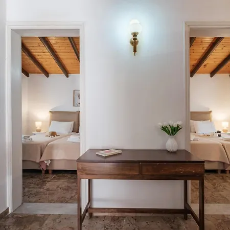 Kalamionas Studios & *